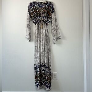 Bohemian Maxi Dress with Embroidered Bodice and Tassel Details - app size: S-M